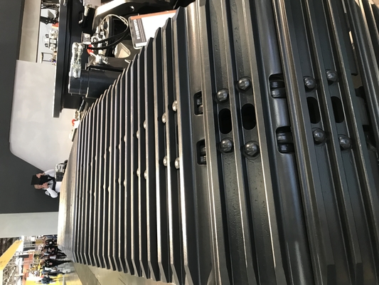 TG190A-8 EX200 حذاء رياضي ثلاثي الحواف PC200 20Y-32-11111