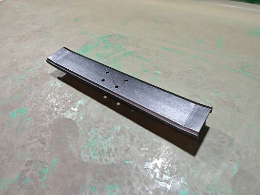 كوماتسو PC60 حذاء المسار الثلاثي كروزر حذاء المسار الطول STG135A-8-750-001