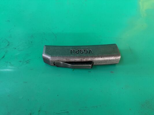 قطع غيار حفارة دلو الأسنان الملحقات محول قفل دبوس V69PN