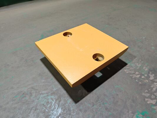 1324715M حافة قطع على شكل قطة مثبتة بمسامير للودر