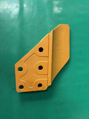 63E1-3533 منتج جديد حفارة صغيرة صخرية مزورة مسمار على القاطع الجانبي 63E13533