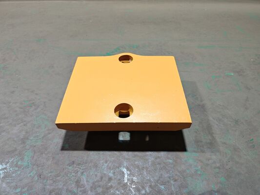 2571762M شرائح حافة القطع المثبتة بمسامير على شكل قطة للودر