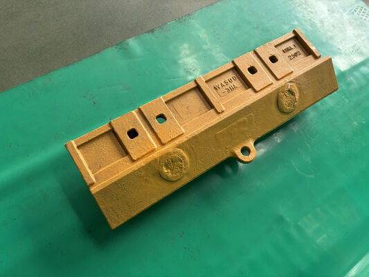 WA500-3HA قطعة مركزية مصبوبة من كوماتسو، 4 فتحات