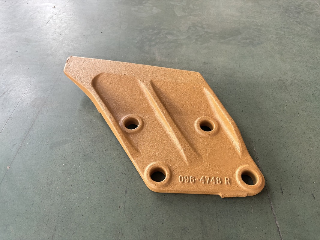 0964748 Side Cutters-4 BOLT TRACK Excavator LH Side Cutter